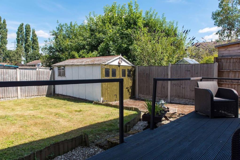 Modern Three Bedroom Home In Castle Donington Eksteriør billede
